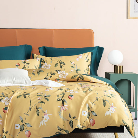 Sateen Cotton Sheet & Duvet - Strawberry Fields